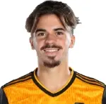 Vitinha (footballer, born February 2000)