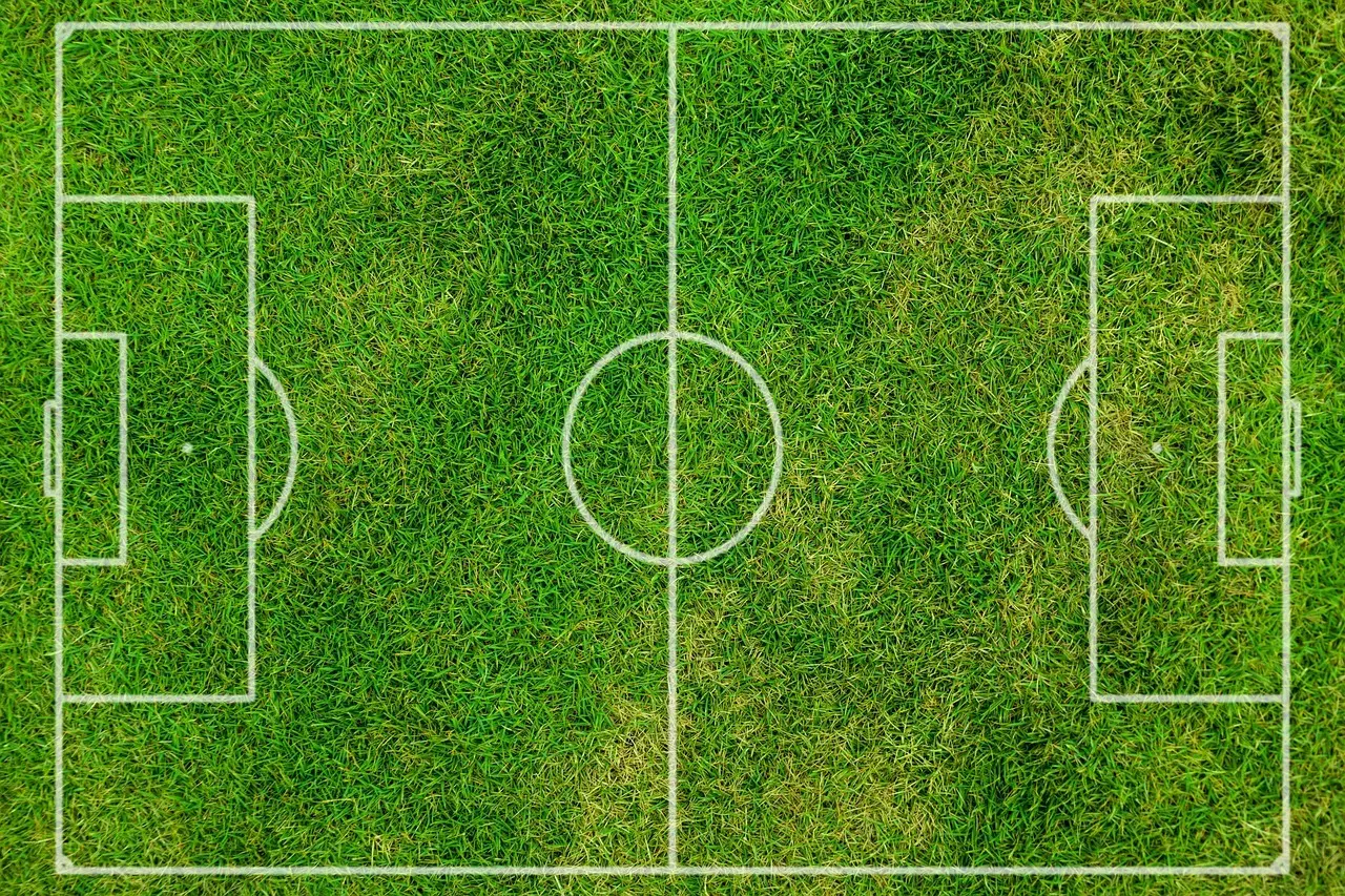 National 2 – Gruppe B sparket i gang: mål, røde kort og sene udligninger i en dramatisk åbningsrunde