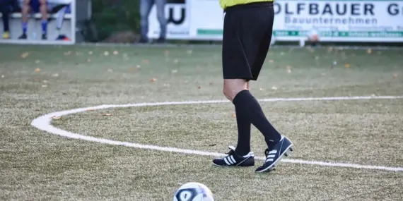 Hattrick, røde kort og solide defensiver: National 2 – Gruppe A, runde 6 samlet på franskfodbold.dk