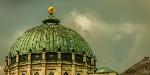 Hvor langt er der rundt om søerne? Den ultimative guide til distance, ruter og de bedste stop