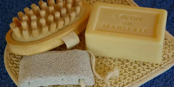 Hvordan er vejret i Frankrig i april måned?