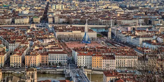 Hvordan er vejret i Lyon i marts?