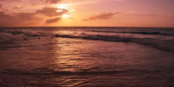 Hvordan er vejret i Marseille i juli?