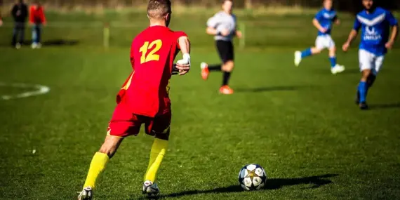 National 2 – Gruppe C, runde 2: sene scoringer, et vigtigt straffespark og et par stærke udehug